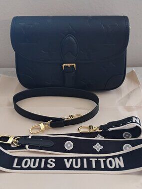 Louis Vuitton Diane Handbag - Embossed Leather Shoulder Bag Satchel - Brand New